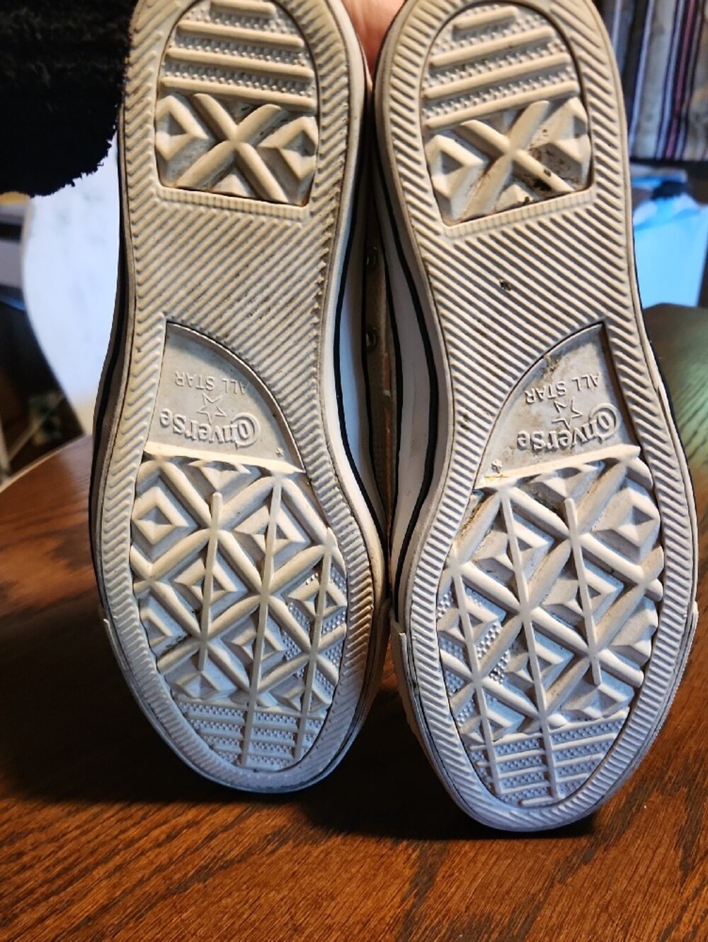 Converse Womens White/Cream Canvas Low-Top Sneakers with Black Trim - Picture 6 of 6